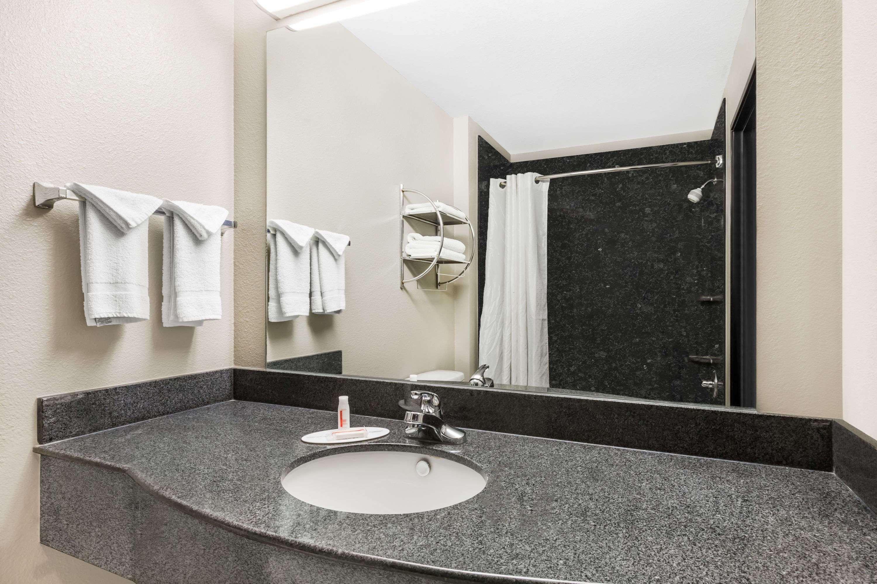 Super 8 By Wyndham Harker Heights Killeen - Fort Cavazos מראה חיצוני תמונה